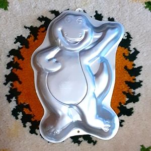 1993 Barney cake pan
